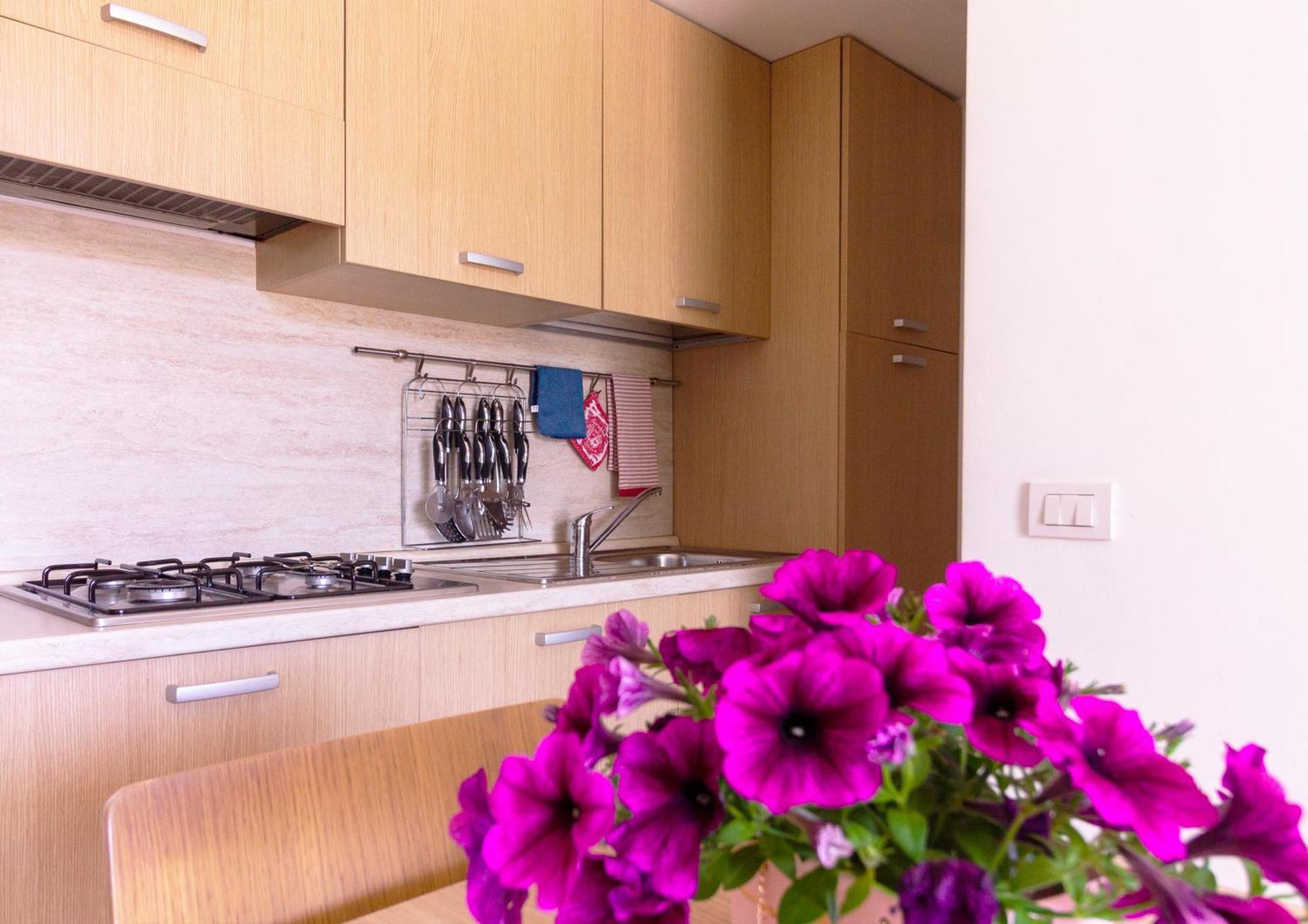 Iria Residence Torre dell'Orso Luaran gambar