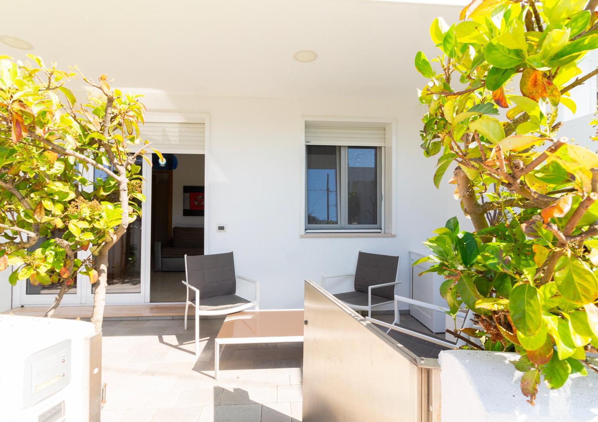 Iria Residence Torre dell'Orso Luaran gambar