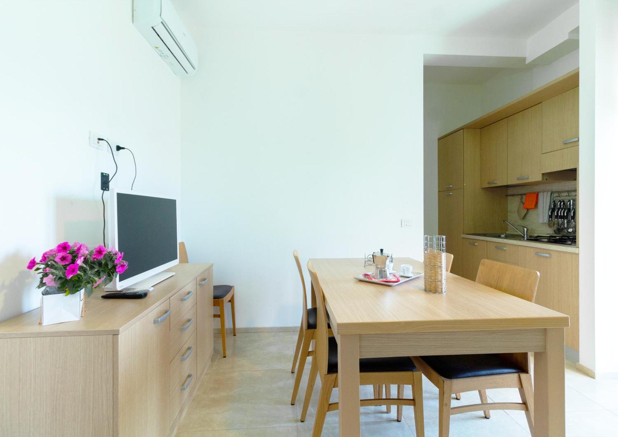 Iria Residence Torre dell'Orso Luaran gambar
