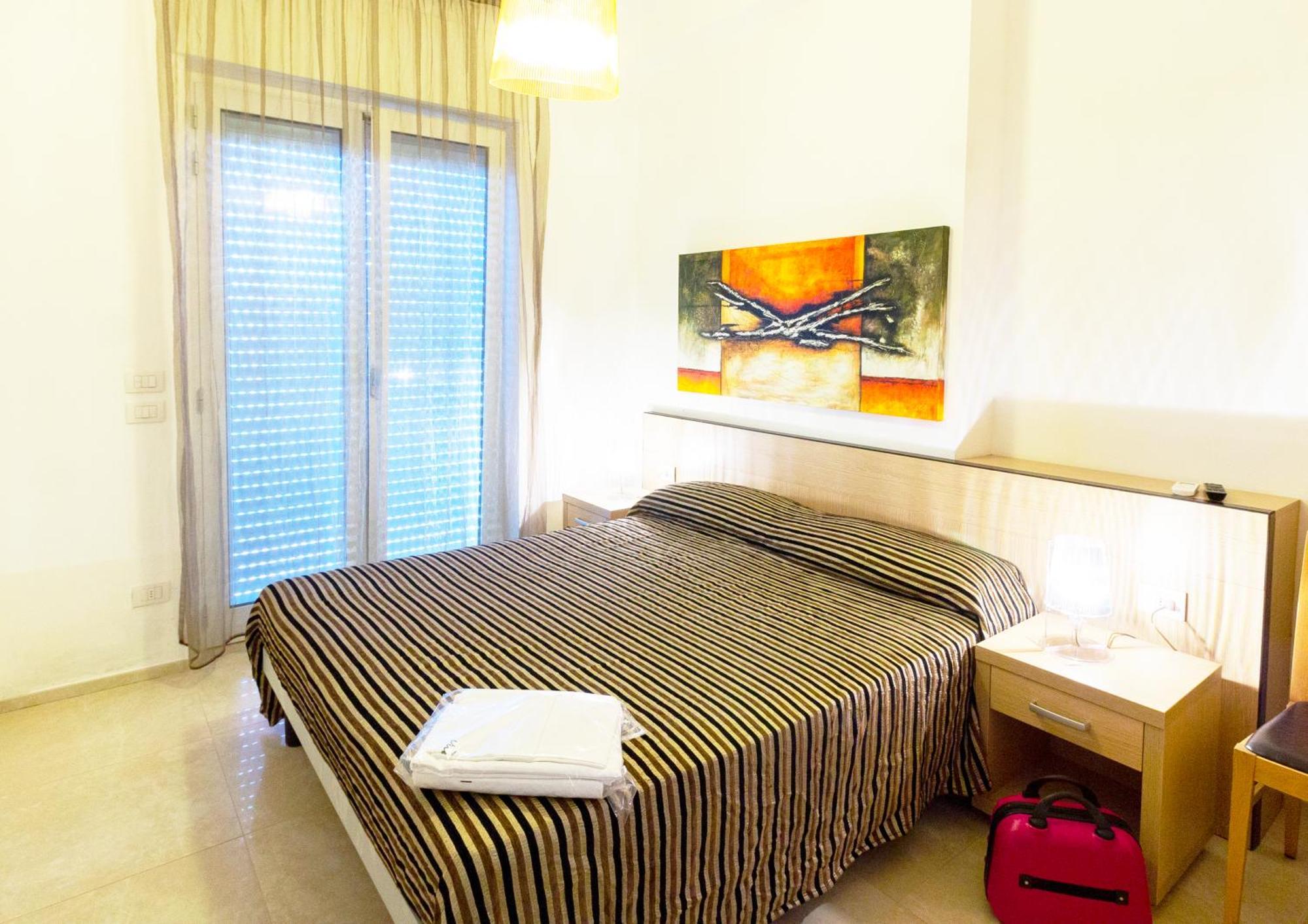 Iria Residence Torre dell'Orso Luaran gambar